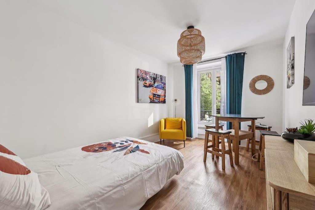Paris Elegant 1Br In Front Of Montparnasse Tower Apartment Bagian luar foto